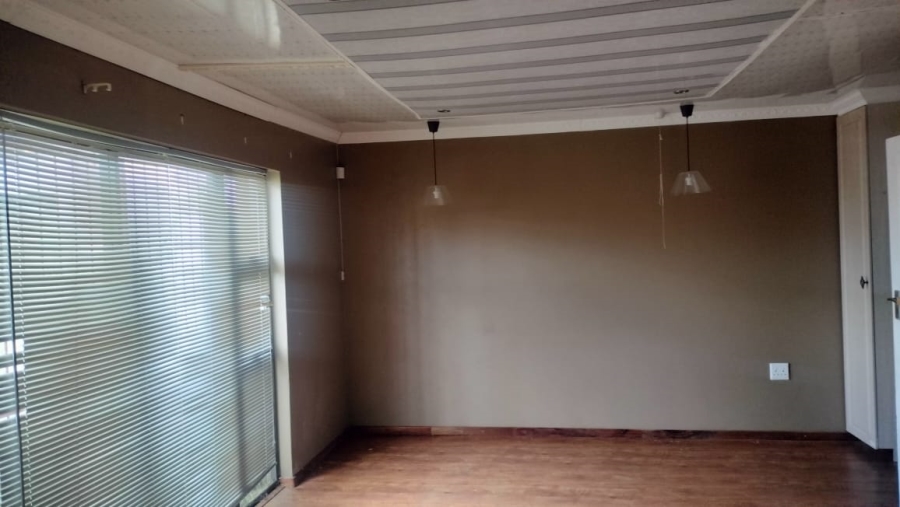 4 Bedroom Property for Sale in Mandela View Free State